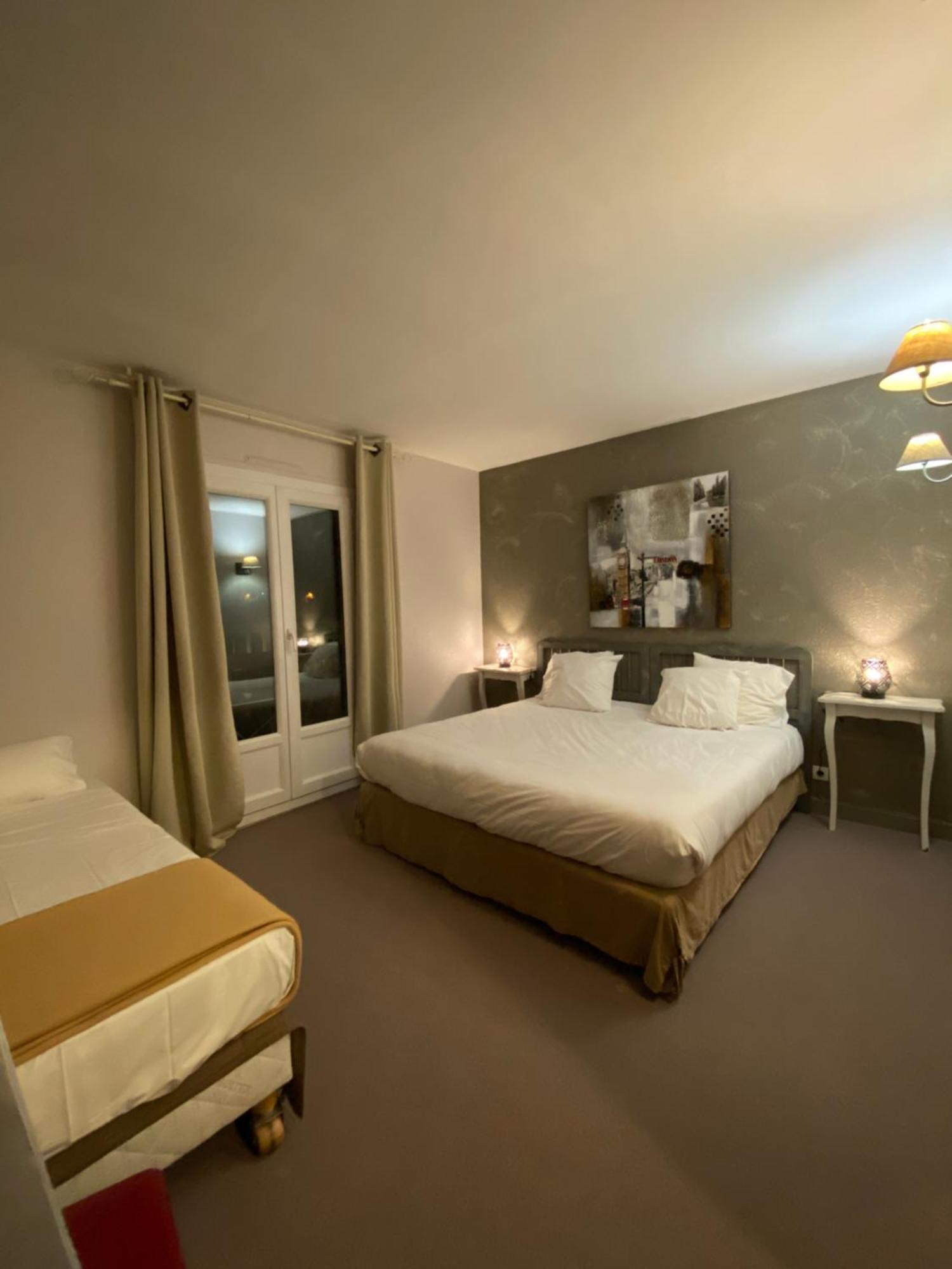 Logis Hotel Medieval, Montelimar Nord Rochemaure Exterior photo