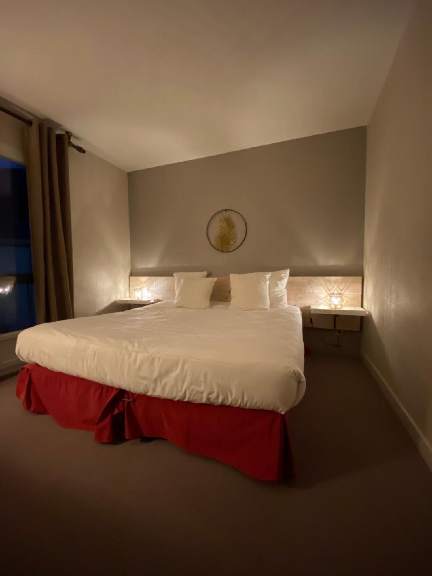 Logis Hotel Medieval, Montelimar Nord Rochemaure Exterior photo