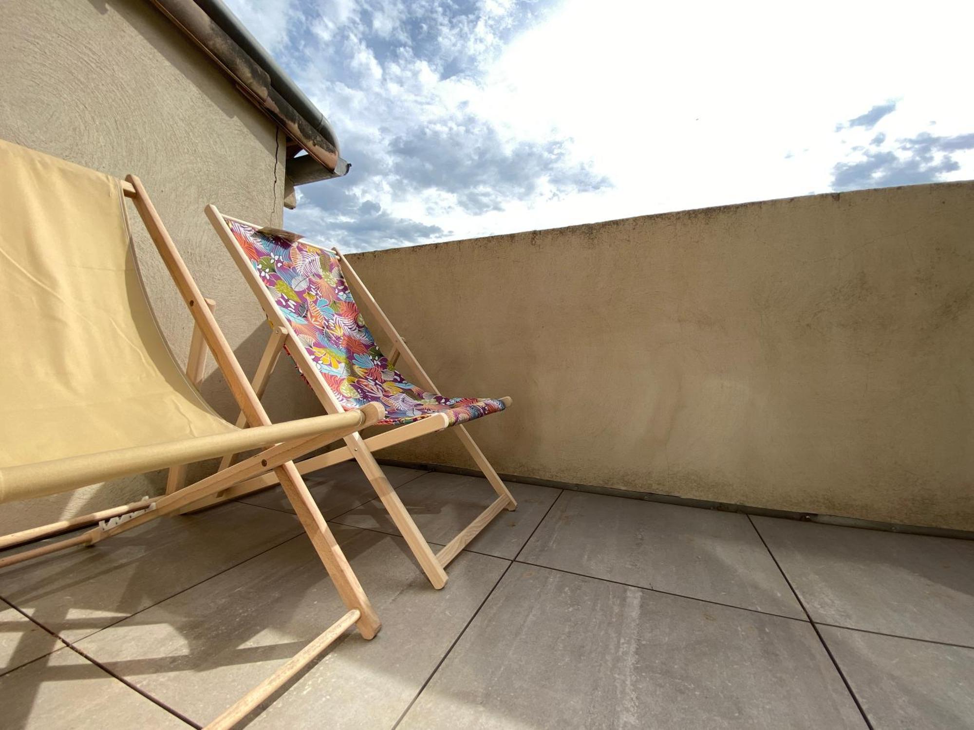 Logis Hotel Medieval, Montelimar Nord Rochemaure Exterior photo