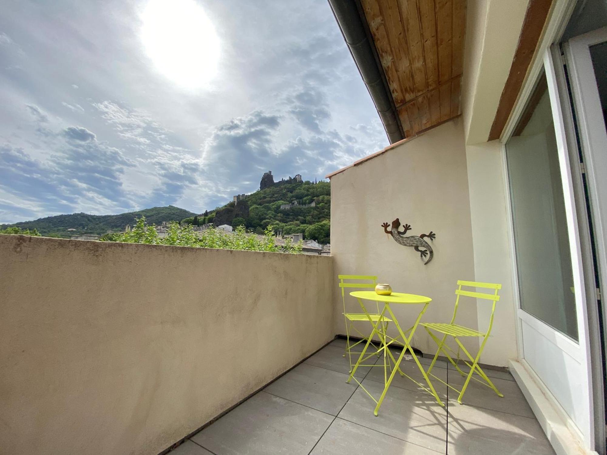 Logis Hotel Medieval, Montelimar Nord Rochemaure Exterior photo